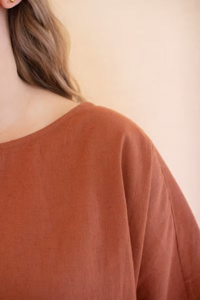 Short-Sleeve Blouse with Button Detail on Sleeves / Cinnamon