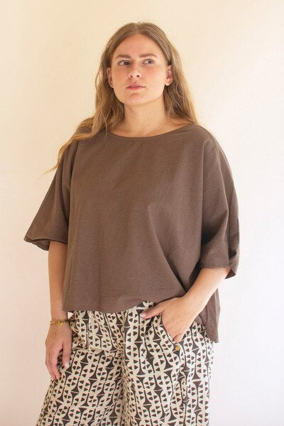 Short-Sleeve Blouse with Button Detail on Sleeves / Oregano
