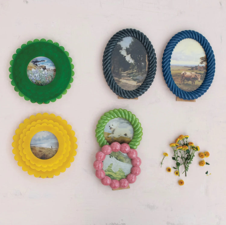 Resin Ball/ Twisted Photo Frame, 2 Styles (Holds 4” x 4” Photo)