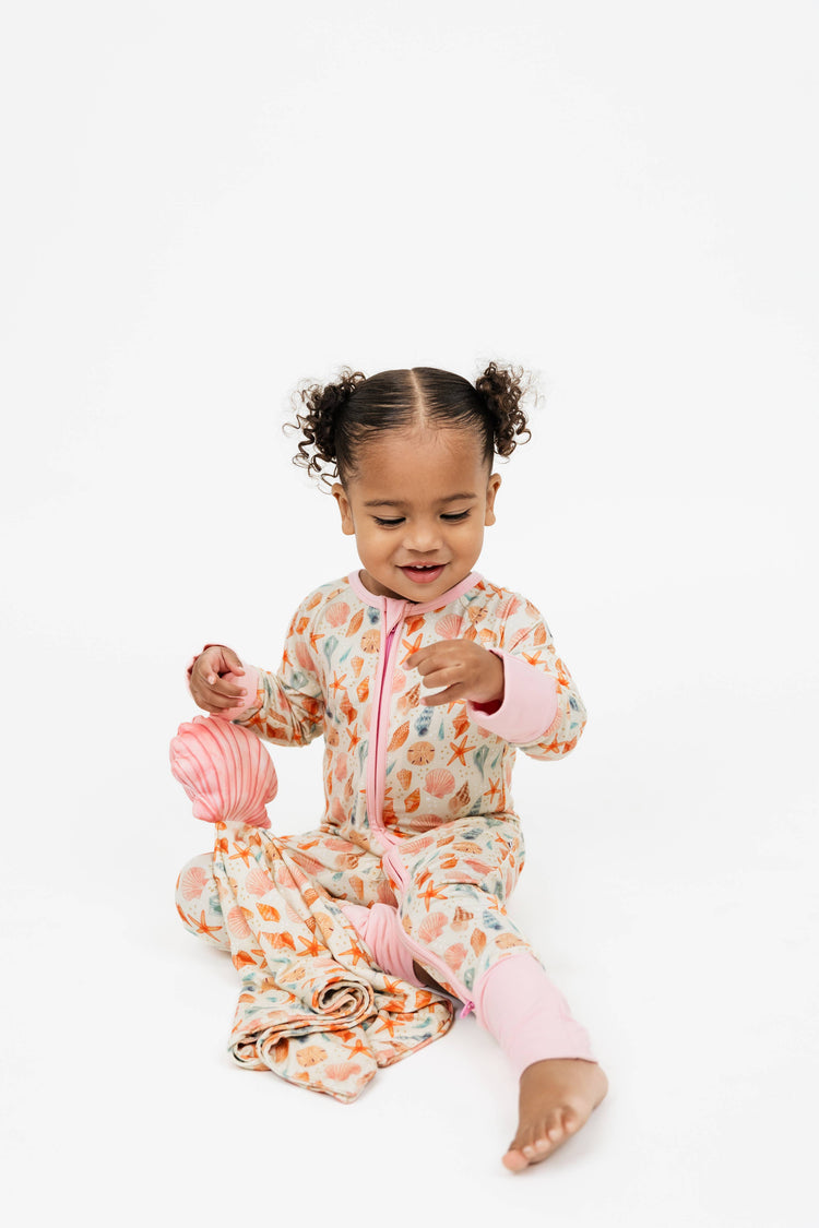 Sandy Seashells Beachy Bamboo Convertible Baby Pajamas: Beige/Multi